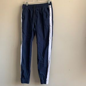 Joggers with stripe